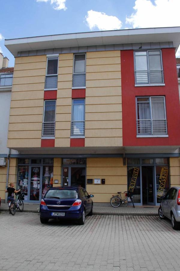 Jozsef Attila Lakas Apartman Hajduszoboszlo Bagian luar foto