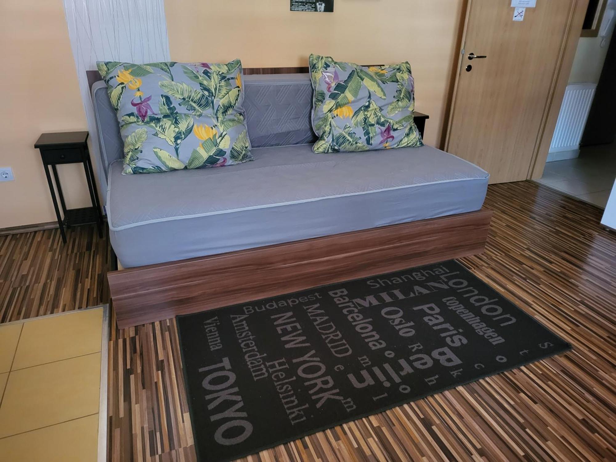 Jozsef Attila Lakas Apartman Hajduszoboszlo Bagian luar foto